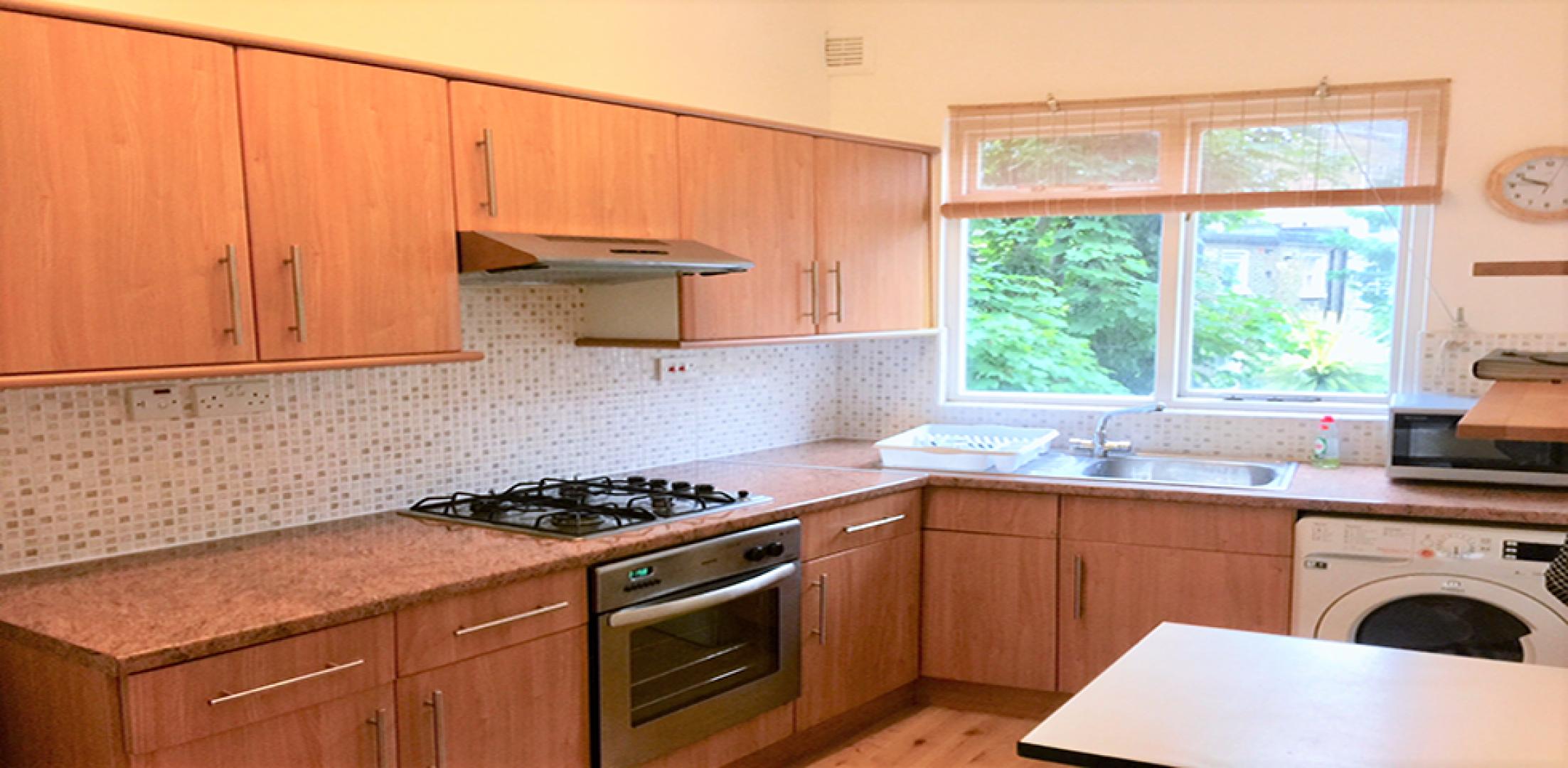 			1 Bedroom, 1 bath, 1 reception Flat			 Fernhead Road, QUEENS PARK